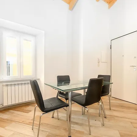 Ca' Rondine Apartment *
